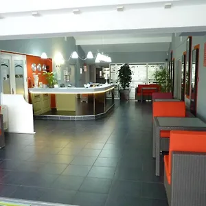 https://hotel-argus.midi-pyreneeshotels.com